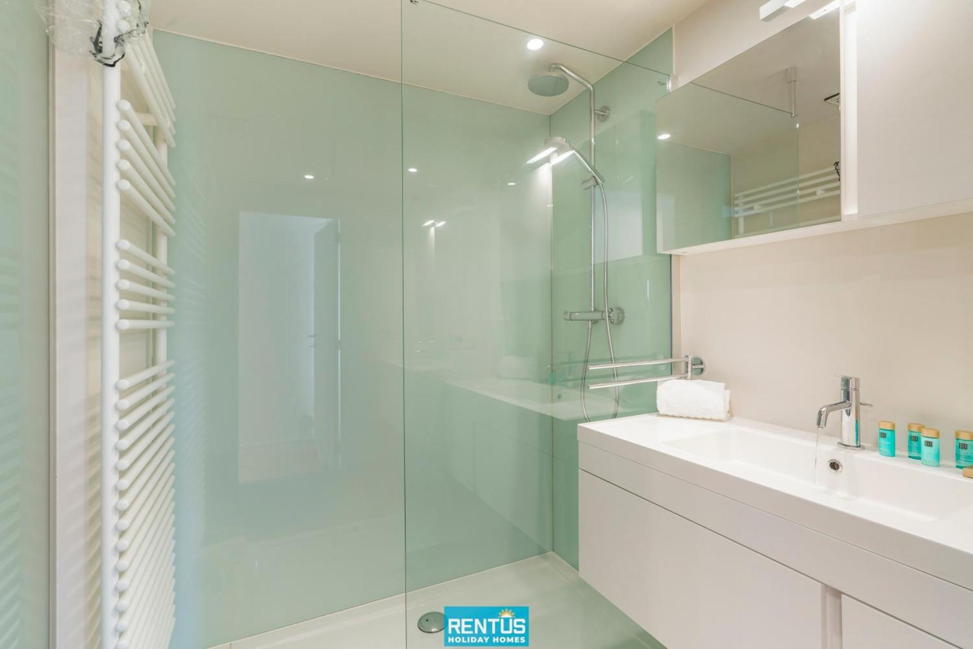 Sealine - Modern Apartment At 100M From The Beach Oostduinkerke Esterno foto